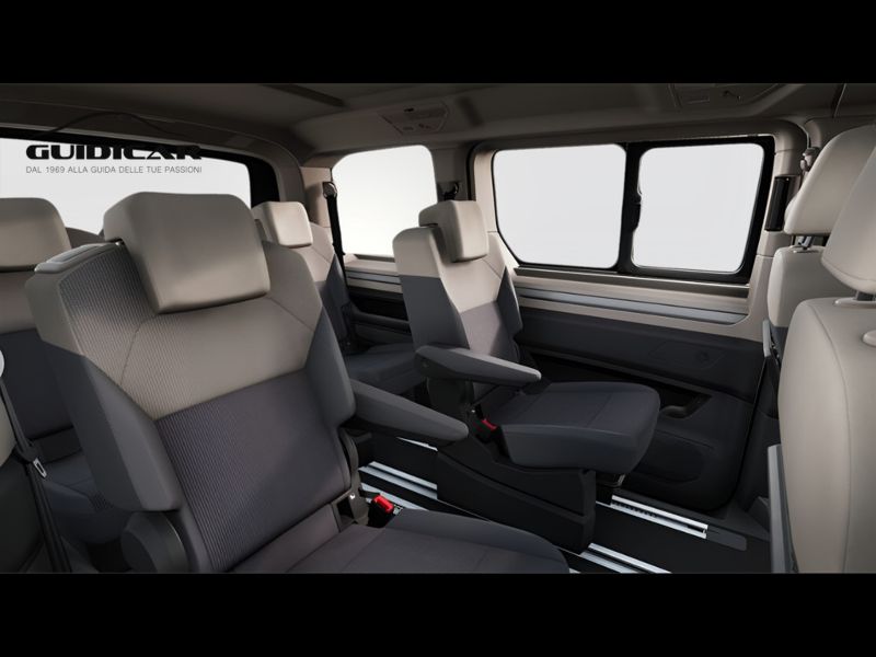 GuidiCar - VOLKSWAGEN INDUSTRIALI Multivan 1 Multivan Life PL  2.0 TDI 110kW  ant. DSG Nuovo